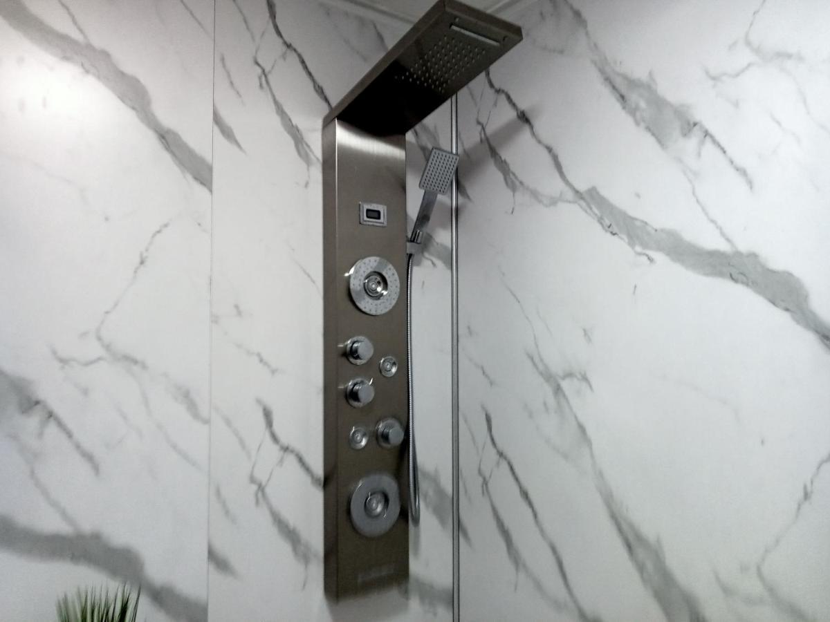 Studio Apartment In London, Bethnal Green Екстериор снимка