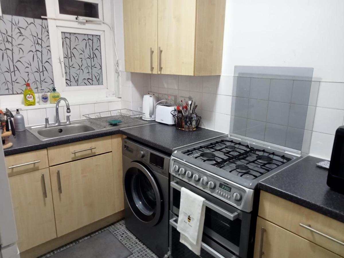 Studio Apartment In London, Bethnal Green Екстериор снимка