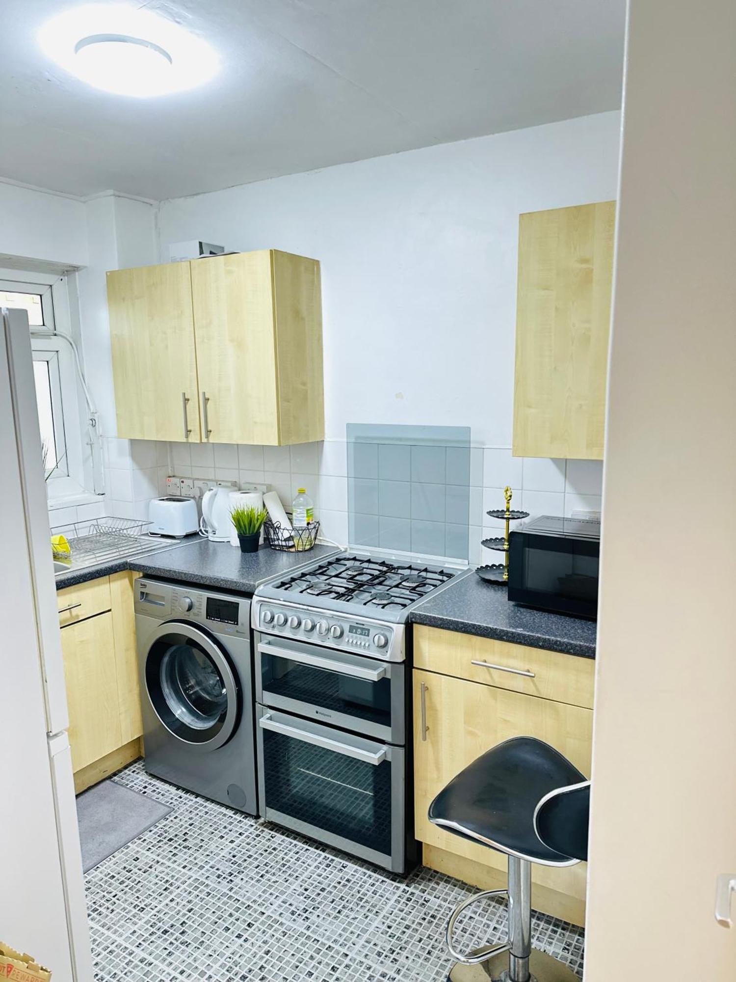 Studio Apartment In London, Bethnal Green Екстериор снимка